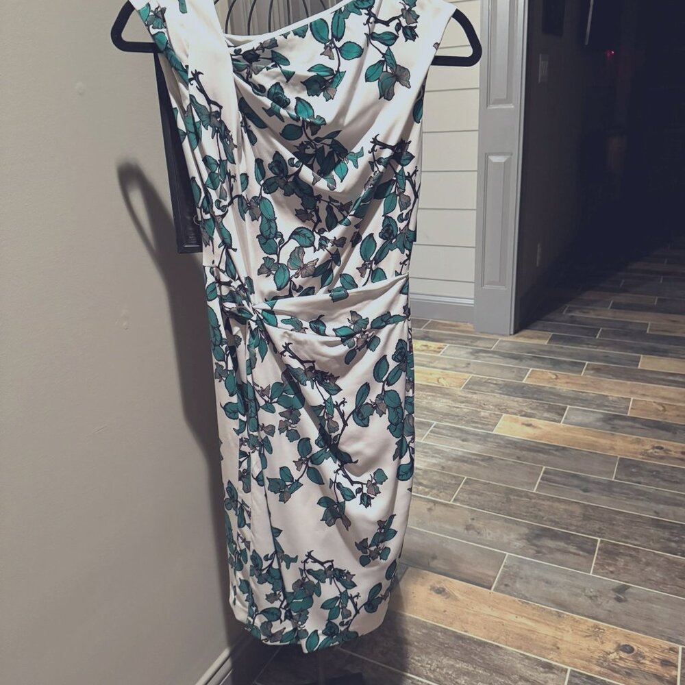 Lightly worn Eva Mendes designer dress.